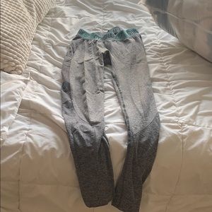 High waisted gym shark leggings